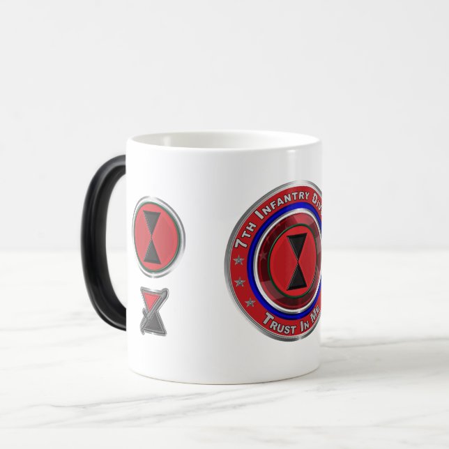 Caneca Mágica Divisão de Infantaria 7 (Frente Esquerda)