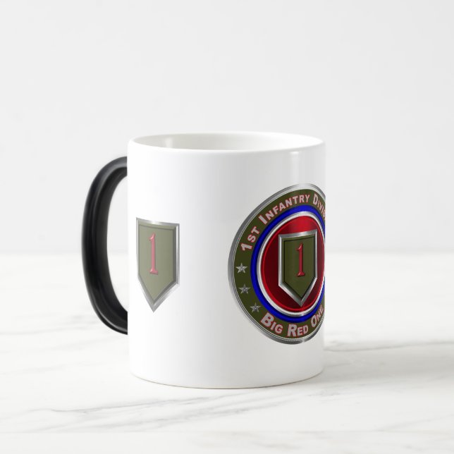 Caneca Mágica Divisão de Infantaria da rua (Frente Esquerda)