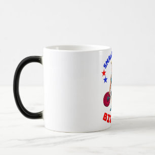 CANECA MÁGICA DONALD TRUMP - MÃOS PEQUENAS, ARMAS GRANDES