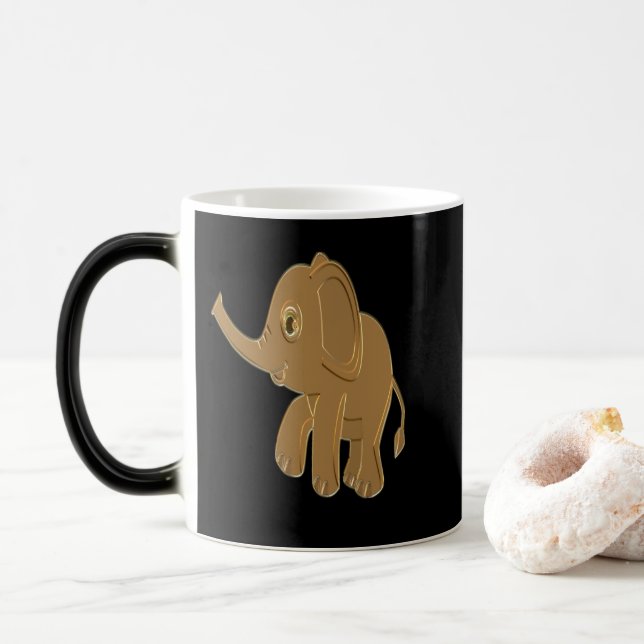 Caneca Mágica Dourado elefante bebê olhando para o céu (Com Donut)