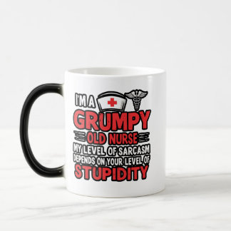 Caneca Mágica Enfermeira Velha Mal-Humorada