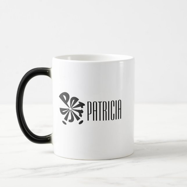 Caneca Mágica Esfera de nomes personalizados modernos "Patricia" (Esquerda)