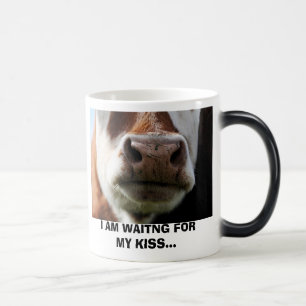 Caneca Mágica feche acima de uma vaca, MIM SÃO WAITNG PARA MEU
