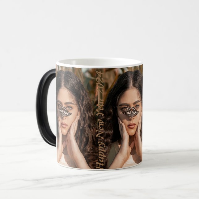 Caneca Mágica Feliz ano novo 2024 (Frente Esquerda)