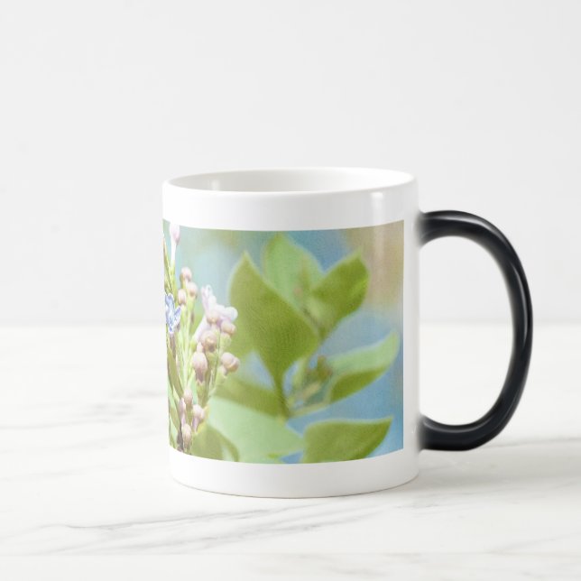 Caneca Mágica Flor de Lilás - Primus Inter Pares (Direita)