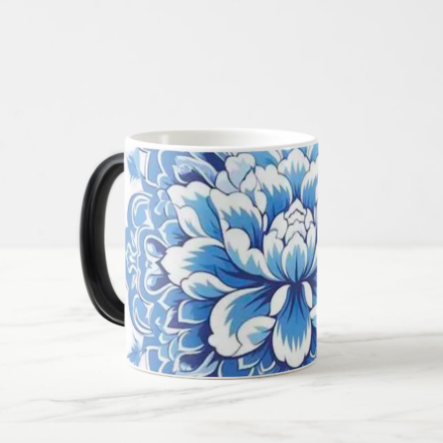 Caneca Mágica Floral azul e branco  (Frente Esquerda)