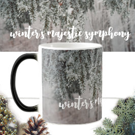 Caneca Mágica Foscos e uma floresta coberta de neve