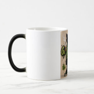 Caneca Mágica Gato Gentil, Roupas Urbanas Mascote de Gato Preto