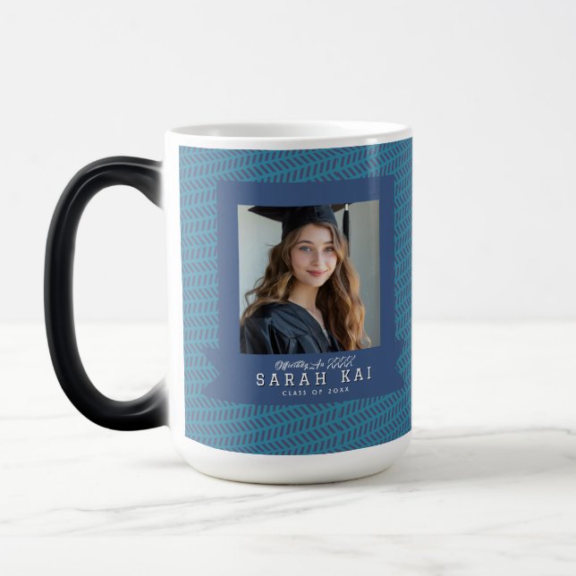 Caneca Mágica Graduação de PhD com Estampa Geométrica Clássica (Esquerda)