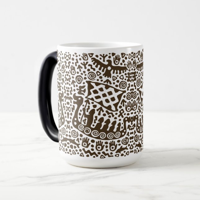 Caneca Mágica Inscrições Antigas #01 (Frente Esquerda)