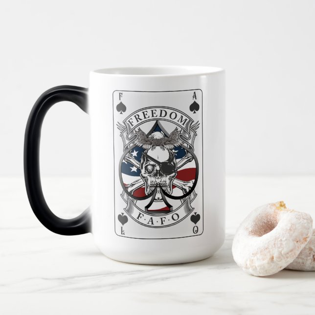 Caneca Mágica Jumbo 15oz FAFO Ace of Spades (Com Donut)