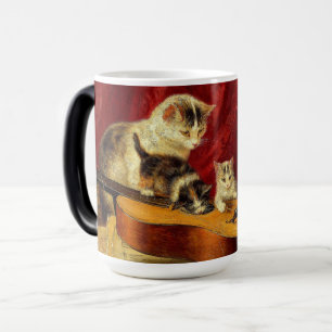 Caneca Mágica Mãe Gato e Gatinhos Brincando com Violão