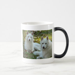 Caneca Mágica Mika e Mala