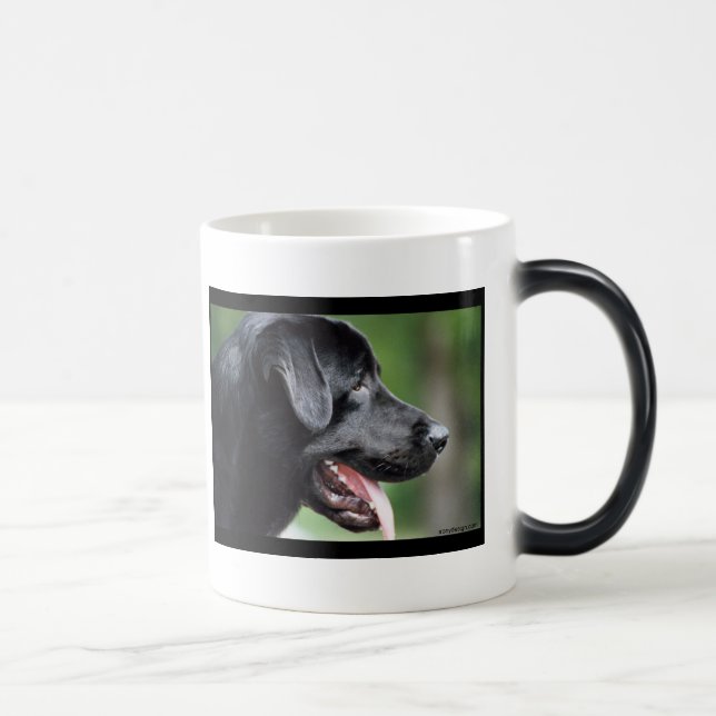 Caneca Mágica O Labrador preto (Direita)
