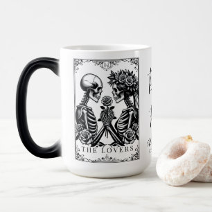 Caneca Mágica Os Skeletons dos Tarot Card dos Amantes Casamento