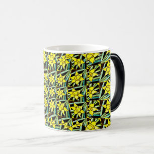 Caneca Mágica Padrão de Flores de Valor Amarelo