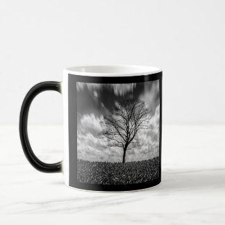 Caneca Mágica Pequena Árvore P&B