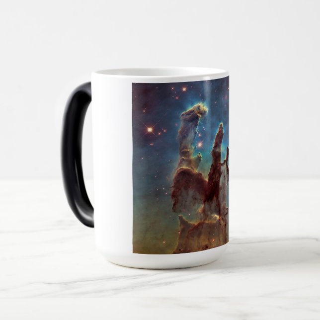 Caneca Mágica Pilares da Criação, Espaço de Hubble da Nebulosa d (Frente Esquerda)