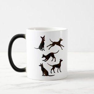 Caneca Mágica Podenco e Galgo desenhando preto e branco