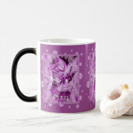 Caneca Mágica Pomba Com Texto de Paz Celta em Tons de Lilás