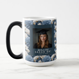 Caneca Mágica Presente de Formatura de Mulher Flor de Cravo na M