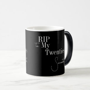 Caneca Mágica RIP 20s aniversário de 30 anos preto e branco
