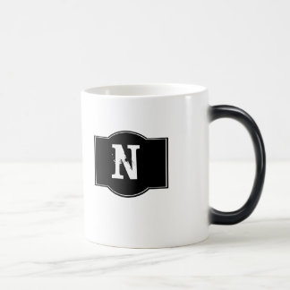 Caneca Mágica Rótulo Preto Monograma