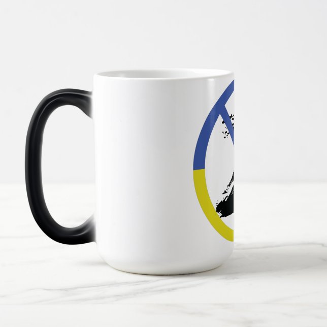 Caneca Mágica Stop war in Ukraine Throw Pillow (Esquerda)