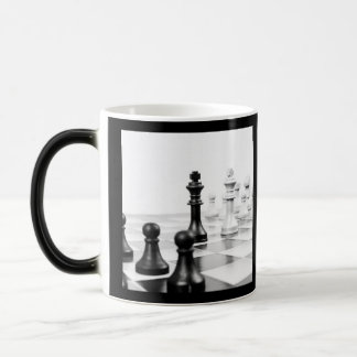 Caneca Mágica Tabuleiro de Xadrez Preto e Branco