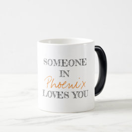 Caneca Mágica Tipografia moderna Alguém em LOCAL te ama