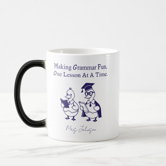Caneca Mágica Tornando a Gramática Divertida Uma Lição de Cada V (Esquerda)