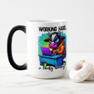 Caneca Mágica Trabalhando Duro 