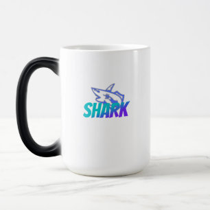 Caneca Mágica Tubarão Design de Predador Oceânico Ousado para