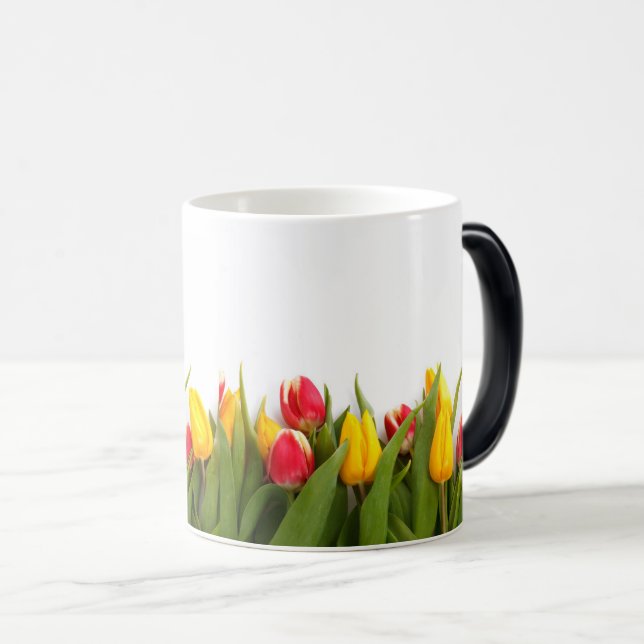 Caneca Mágica Tulipas Vermelhos e Amarelas Vibrantes Design Flor (Frente Esquerda)