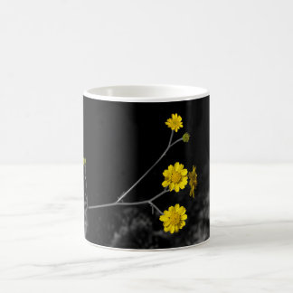 Caneca Mágica Yellow Wildflowers Under a Tree Colored 16x20