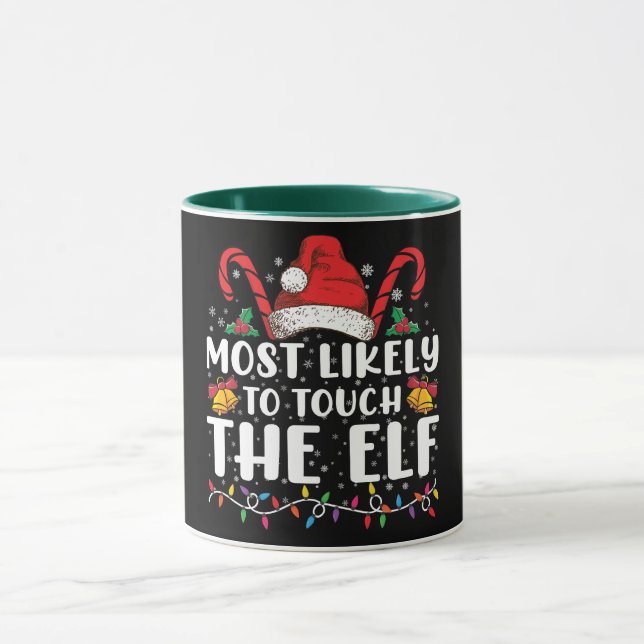 Caneca Mais Propenso a Tocar a Família de Natal do Elfo (Centro)