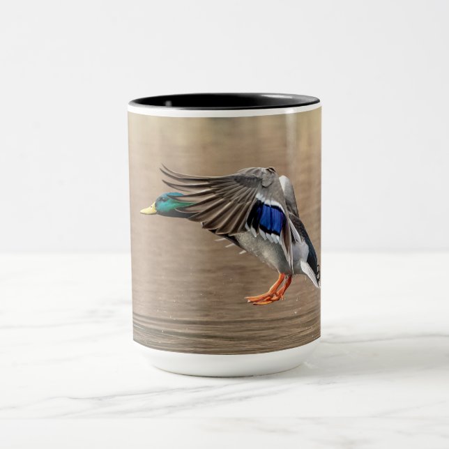 Caneca Mallard Duck em voo (Centro)