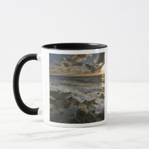 Caneca Mar do Caribe, Ilhas Cayman. Ondas batendo 2