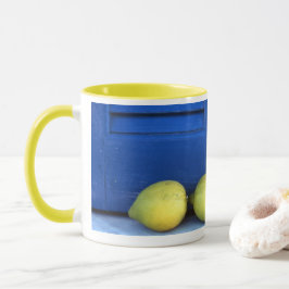 Caneca Mata azul-limão e rosquinha