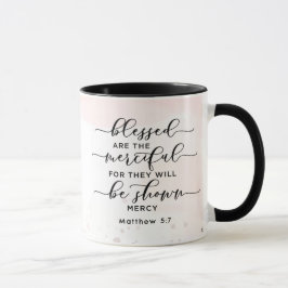 Caneca Mateus 5:7 Abençoados são a Bíblia misericordiosa