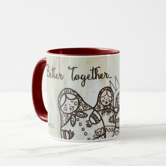 Caneca Matroshka Ucranianas Nesting Dolls (Frente Esquerda)