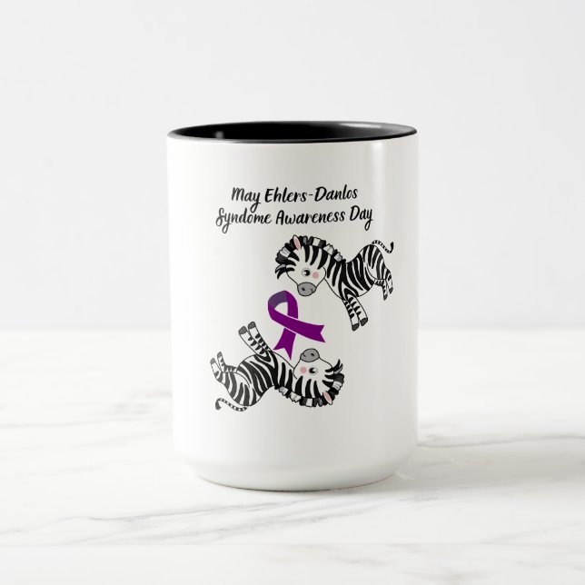 Caneca May Ehlers-Danlos - Dia da Consciência (Centro)