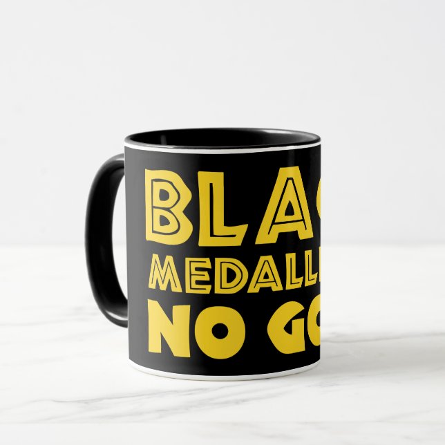 CANECA MEDALHES PRETOS SEM DOURADO (Frente Esquerda)