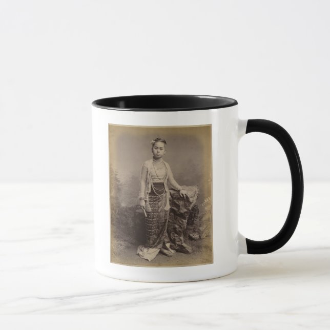 Caneca Menina Burmese nova, c.1875 (Direita)