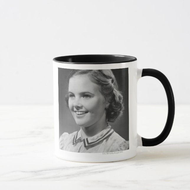 Caneca Menina que levanta no estúdio (Direita)