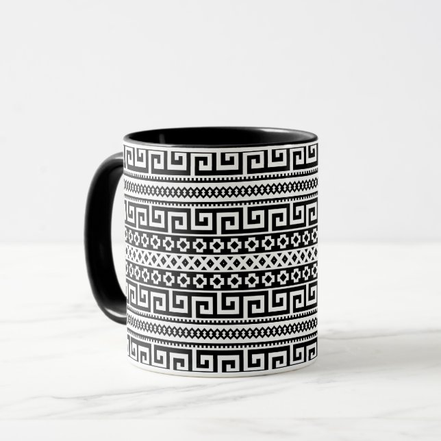Caneca Minimalist Geometric Maze Lines Black White (Frente Esquerda)