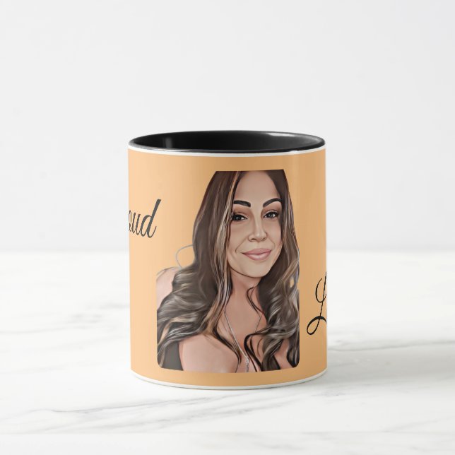 Caneca Moça de beleza latina orgulhosa (Centro)