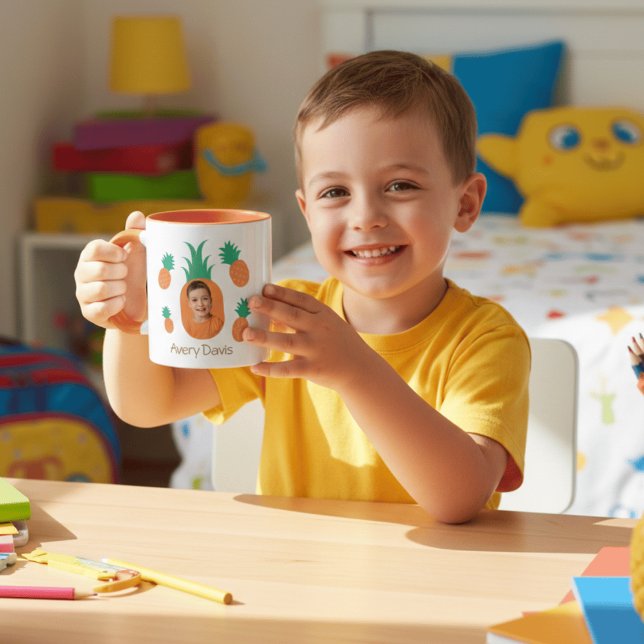 Caneca Modelo de Foto de Abacaxi Fofo Personalizado Na (Criador carregado)