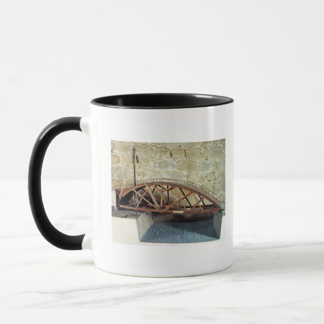 Caneca Modelo de uma ponte de balanço (Esquerda)
