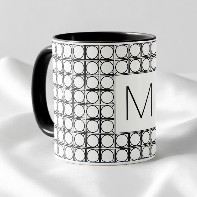 Caneca Modern Rattan Pattern Chic Black Initial Monogram (Criador carregado)